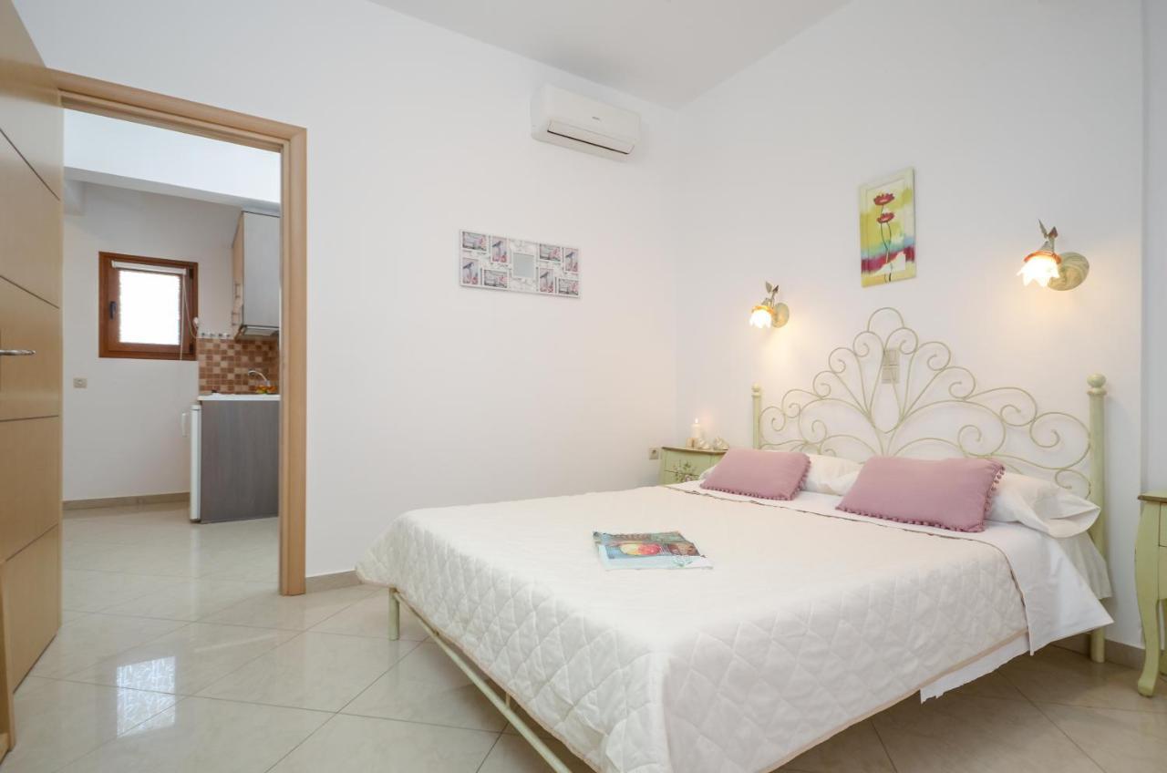 Mateus 2 Apartment Plaka  Bagian luar foto