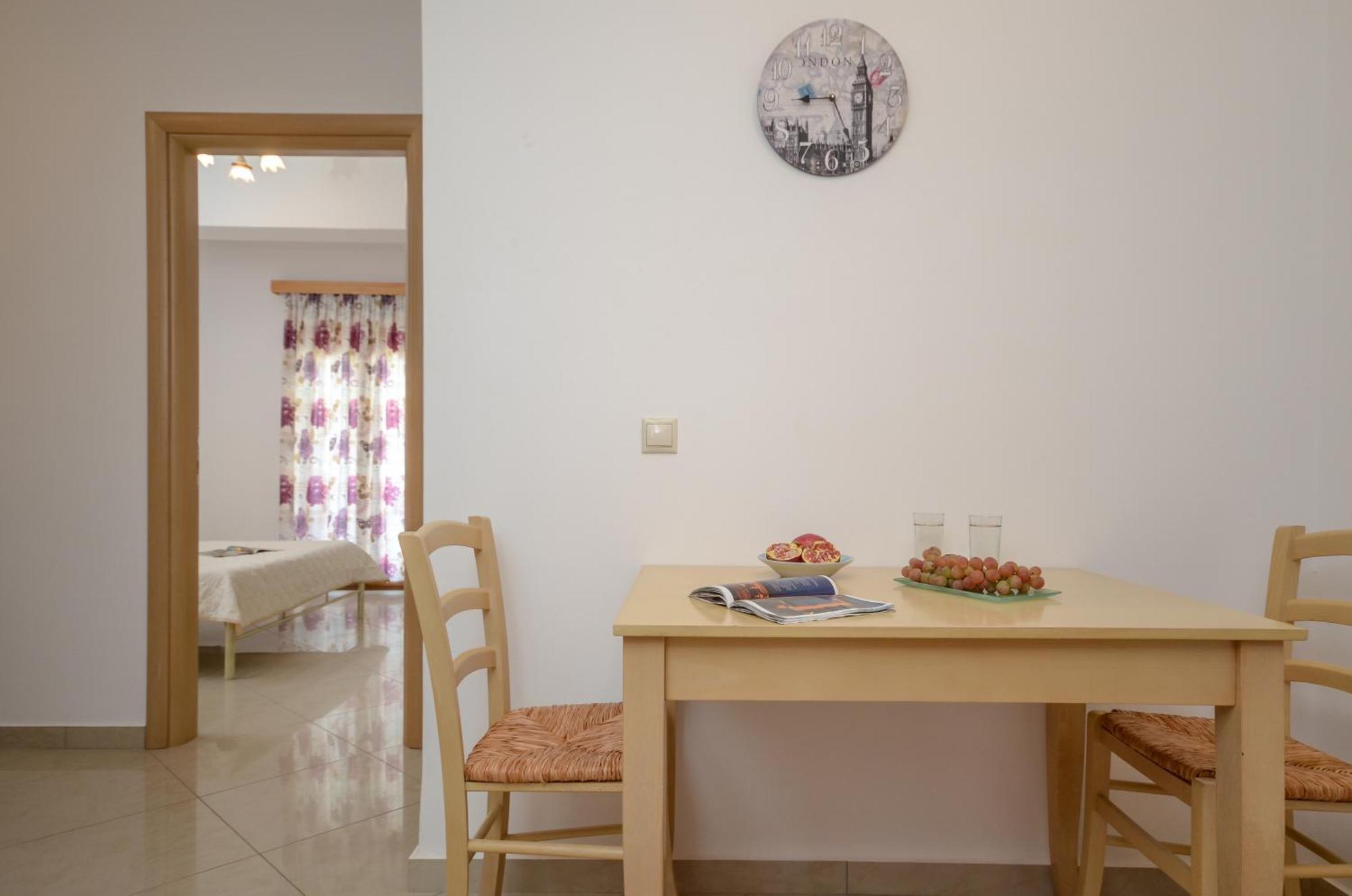 Mateus 2 Apartment Plaka  Bagian luar foto
